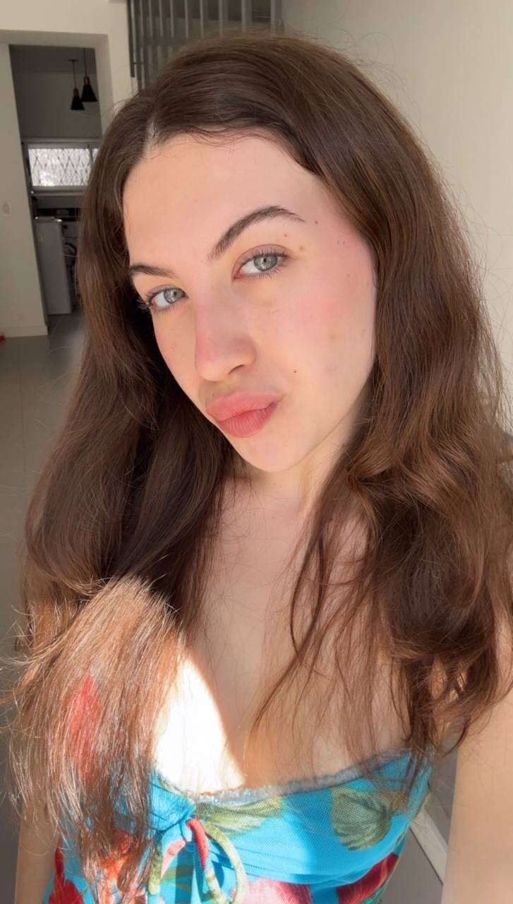 Nude girl Amber in Arequipa